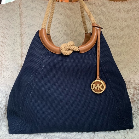 Michael Kors Isla Ring Shoulder Tote - Picture 2 of 8